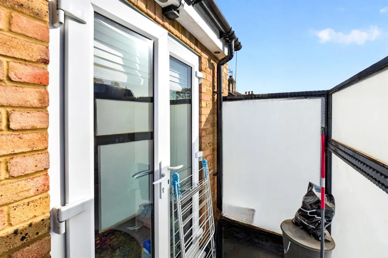 Merton Road, London, SW18, photo 9