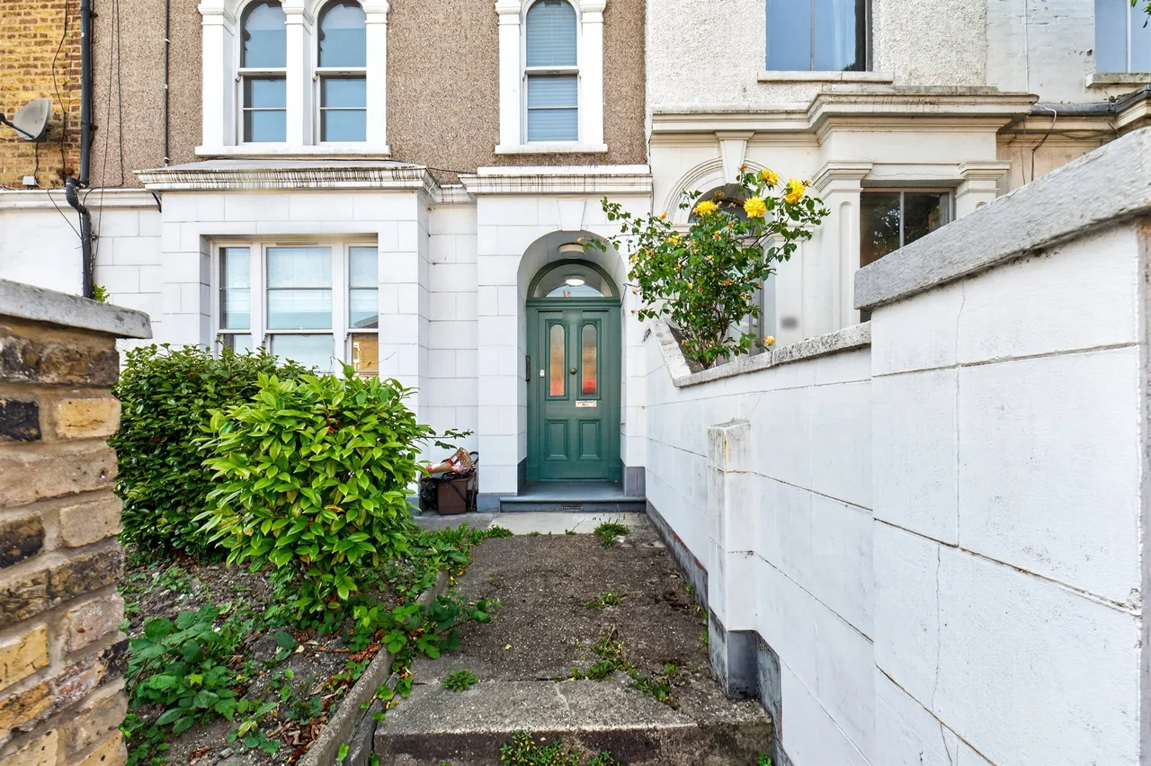 Merton Road, London, SW18, photo 12