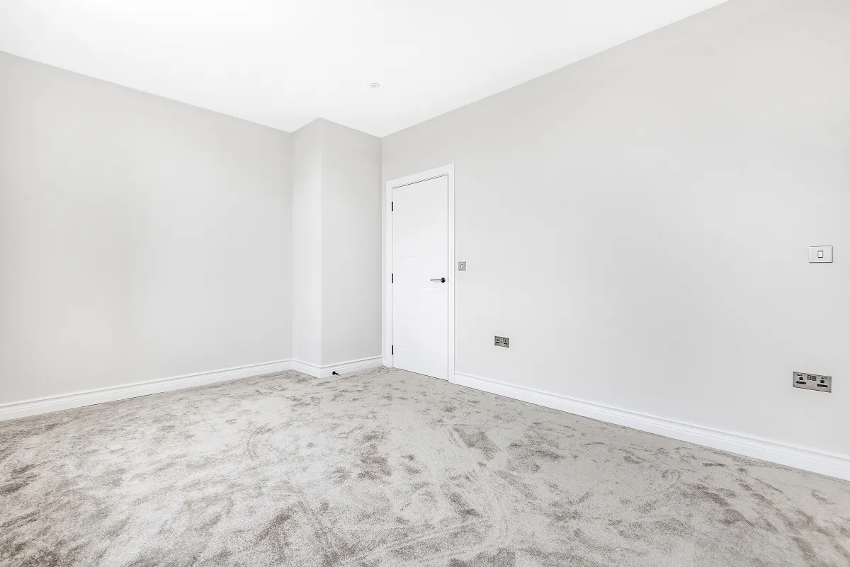 Littleworth Road, Esher, KT10, photo 8