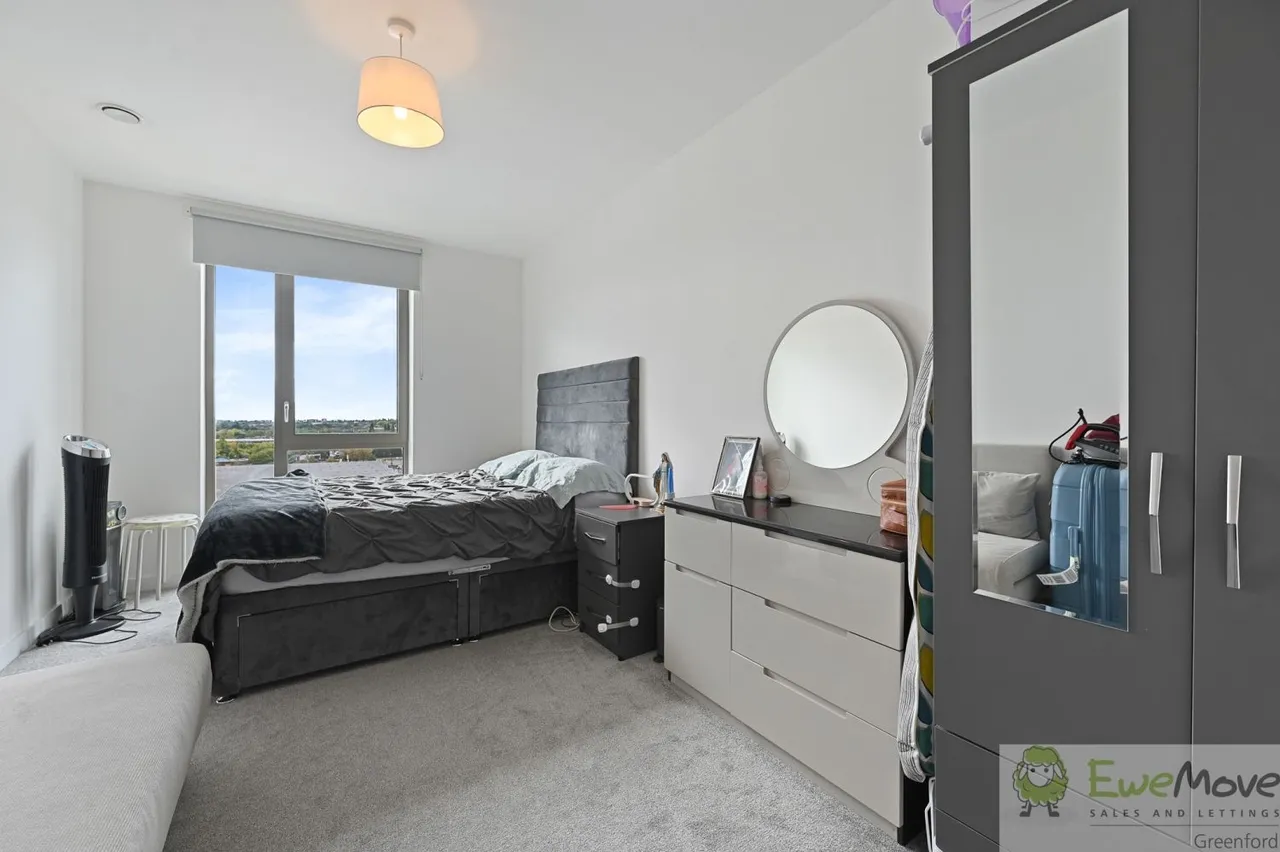 Oldfield Lane North, Greenford, UB6, photo 4