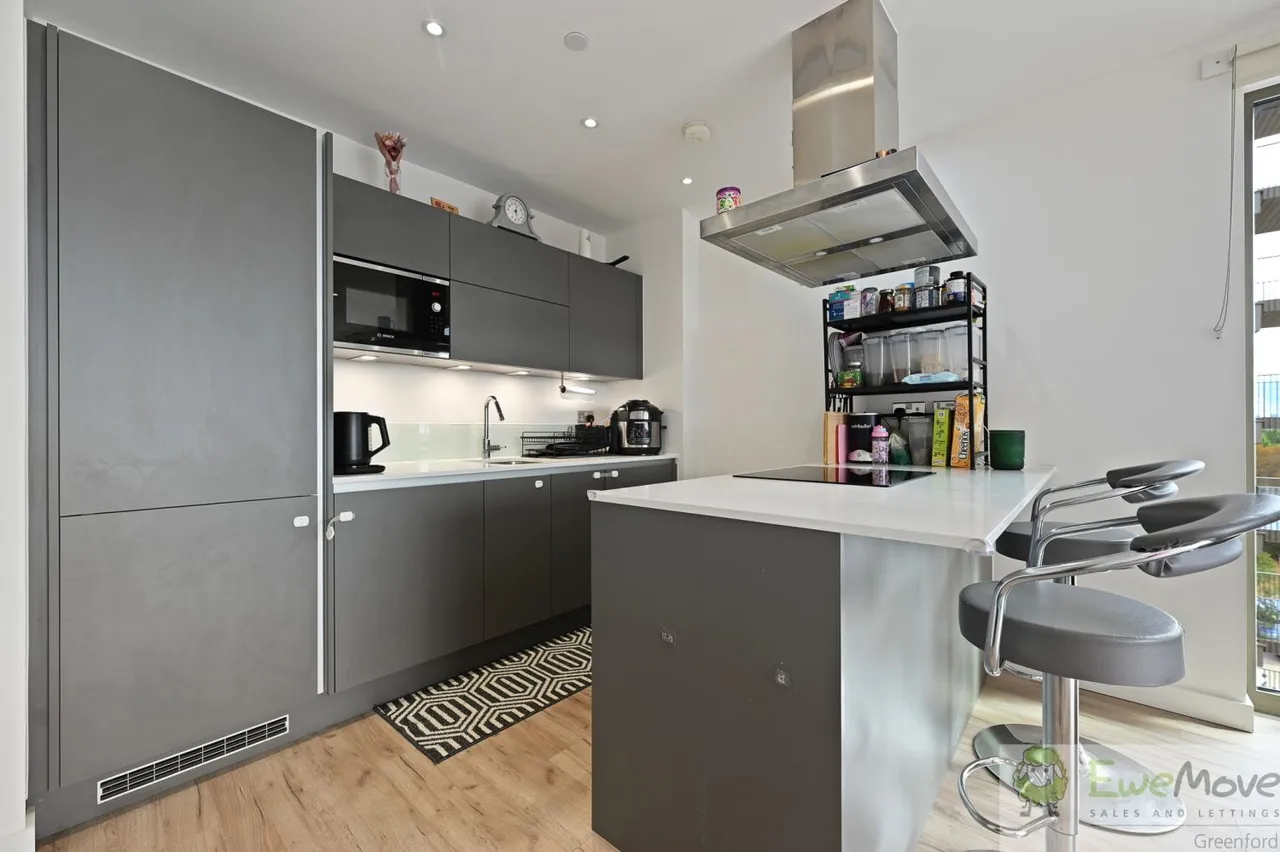 Oldfield Lane North, Greenford, UB6, photo 7