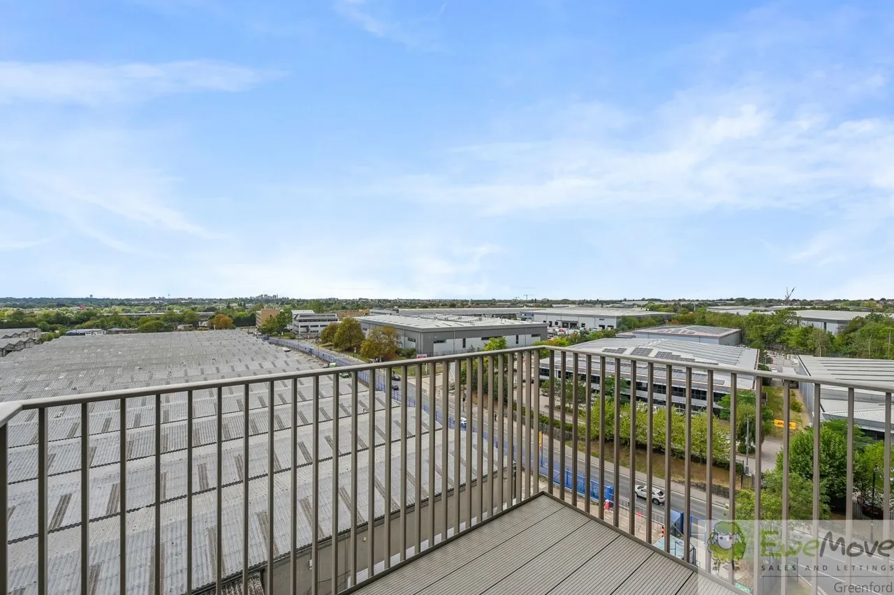 Oldfield Lane North, Greenford, UB6, photo 11