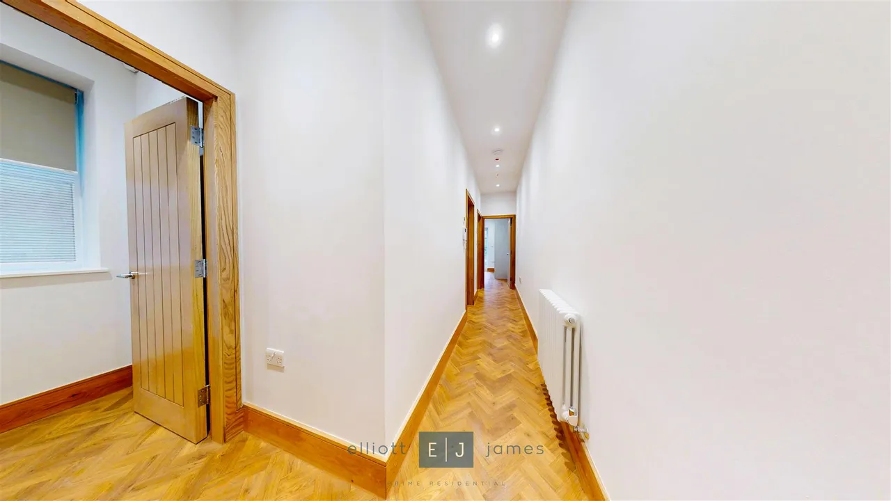 The Broadway, Woodford Green, photo 6