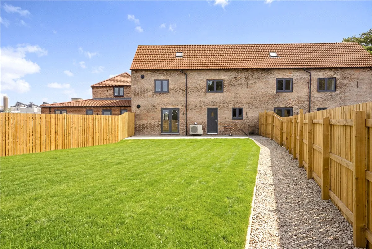Camela Lane, Camblesforth, YO8, photo 10