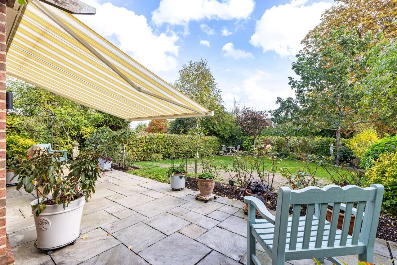 Dunfords Acre, Twyford, SO21, photo 15