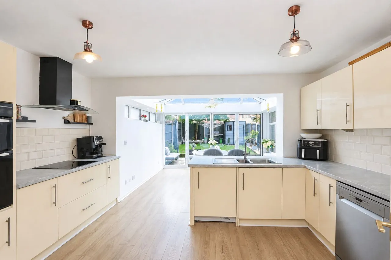 4 bed house for sale, Pepper Wood Drive, Birmingham, B31