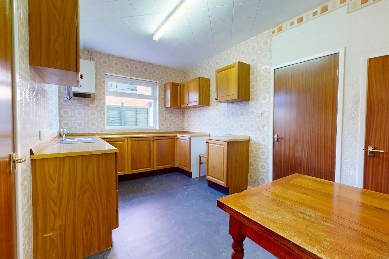 Roseway, Wellington, Telford TF1 1HS, photo 5