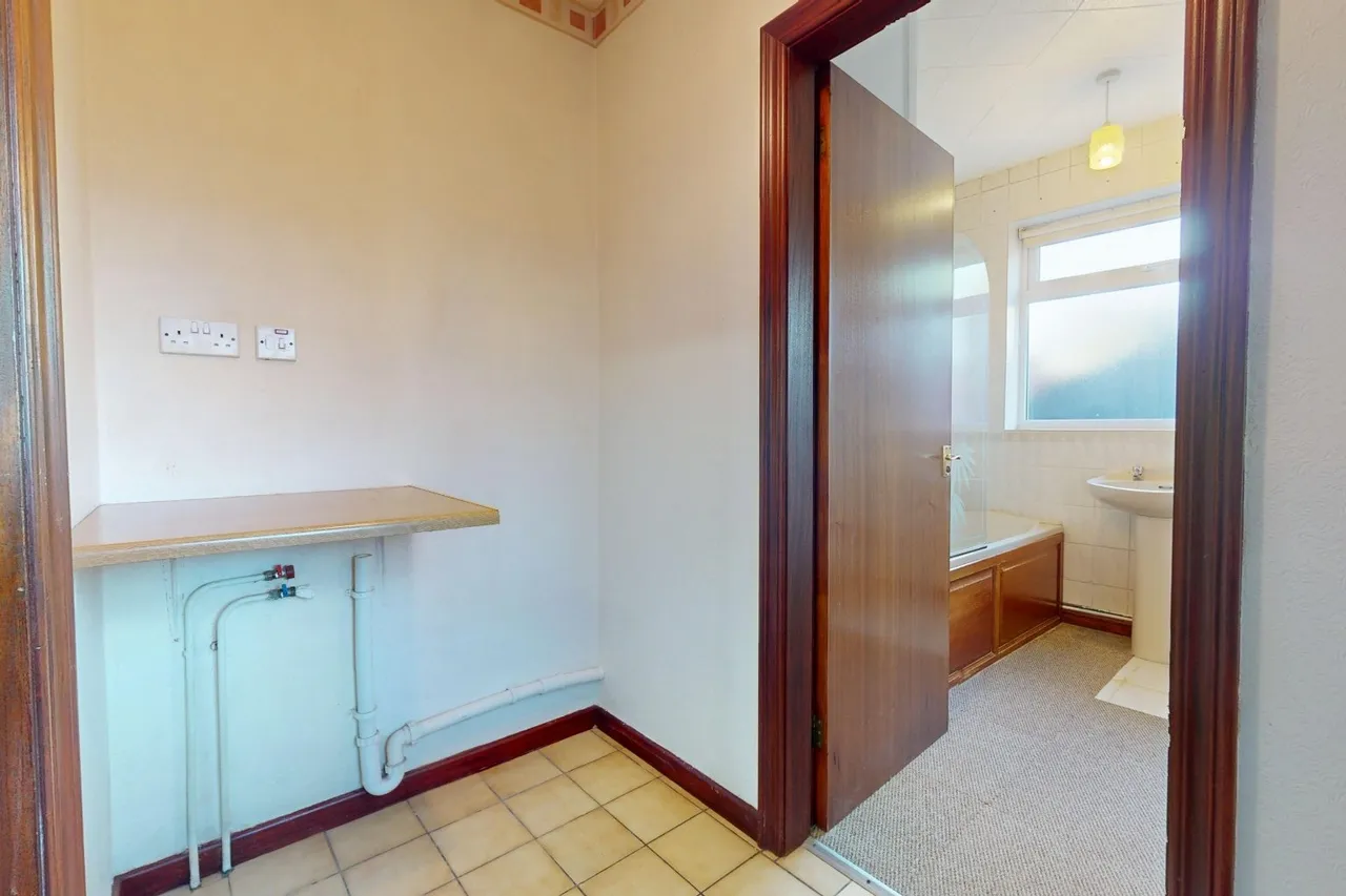 Roseway, Wellington, Telford TF1 1HS, photo 6
