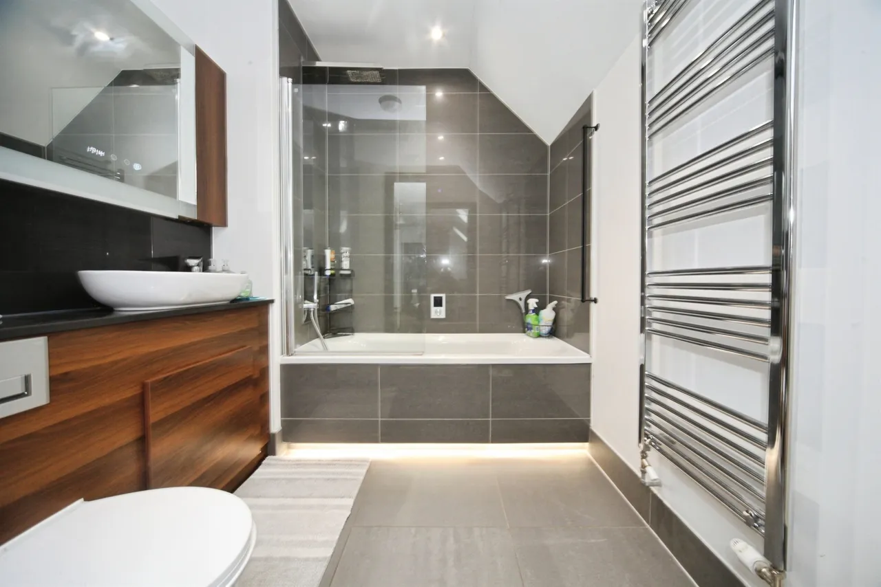 Frances Drive, Dunstable, LU6, photo 9
