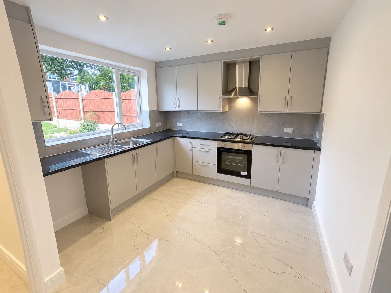 Astbury Avenue, Smethwick, B67, photo 2