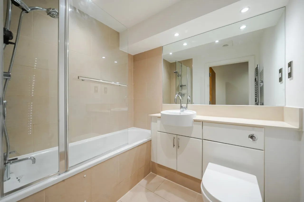 Seven Kings Way, Kingston Upon Thames, KT2, photo 8