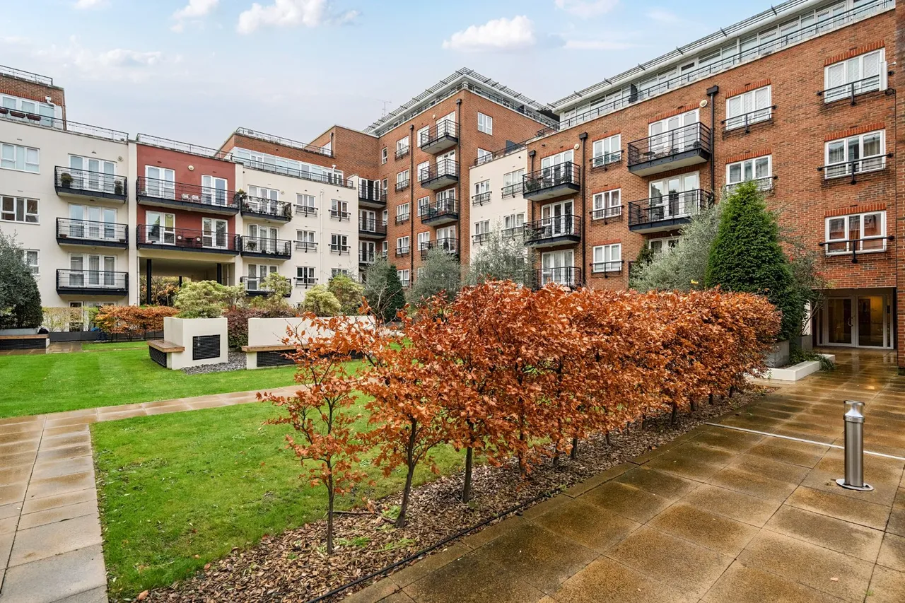1 bed flat to rent, Seven Kings Way, Kingston Upon Thames, KT2