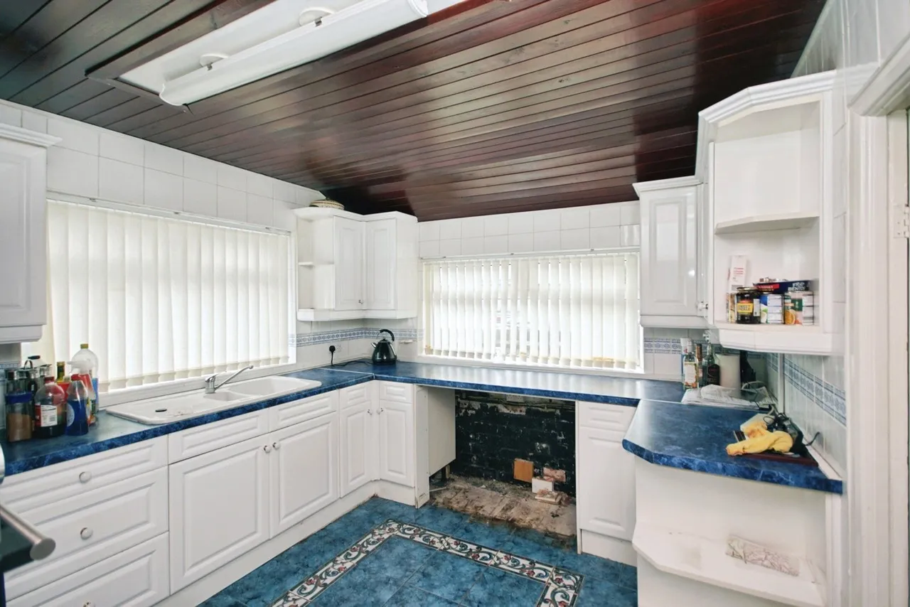 Blackhorse Road, Mangotsfield, Bristol, BS16, photo 4