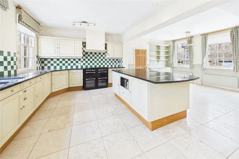 Brewery Court, Oundle, PE8, photo 6