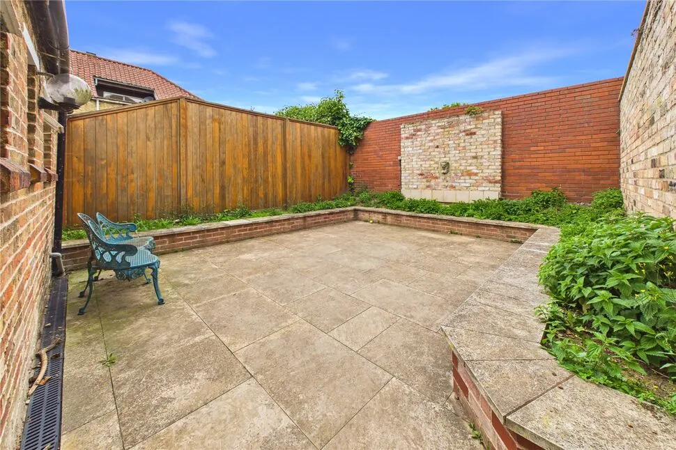 Brewery Court, Oundle, PE8, photo 24