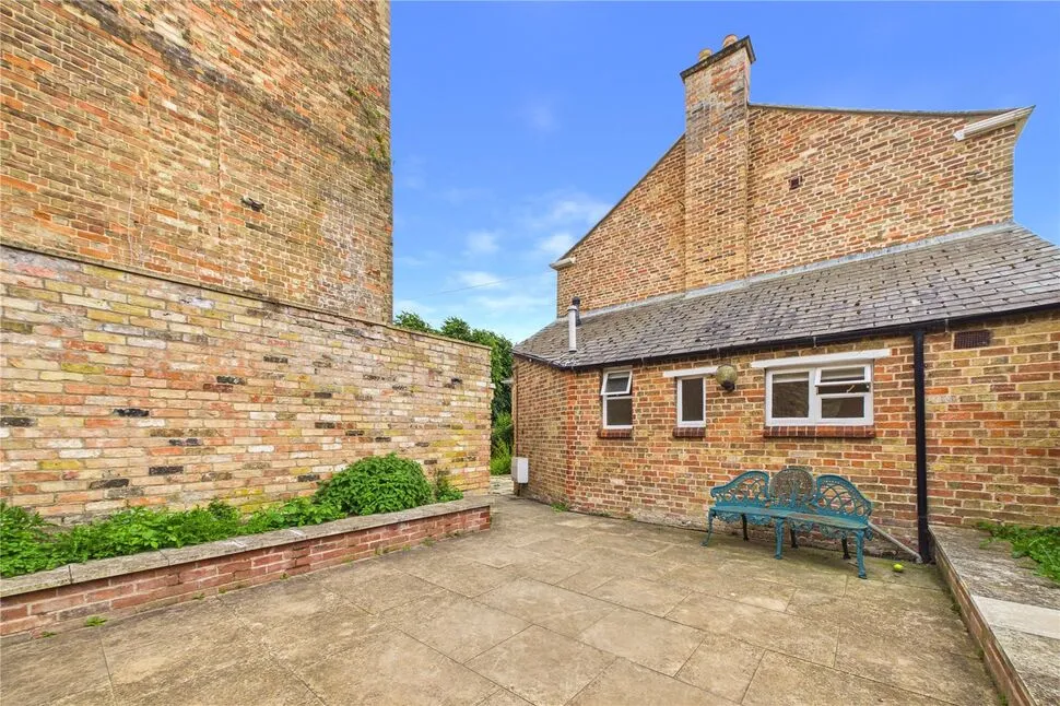 Brewery Court, Oundle, PE8, photo 26