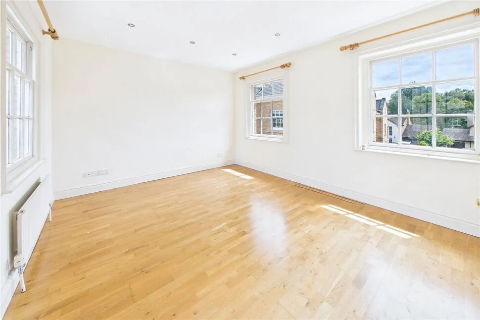 Brewery Court, Oundle, PE8, photo 10
