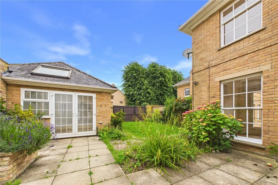 Brewery Court, Oundle, PE8, photo 20