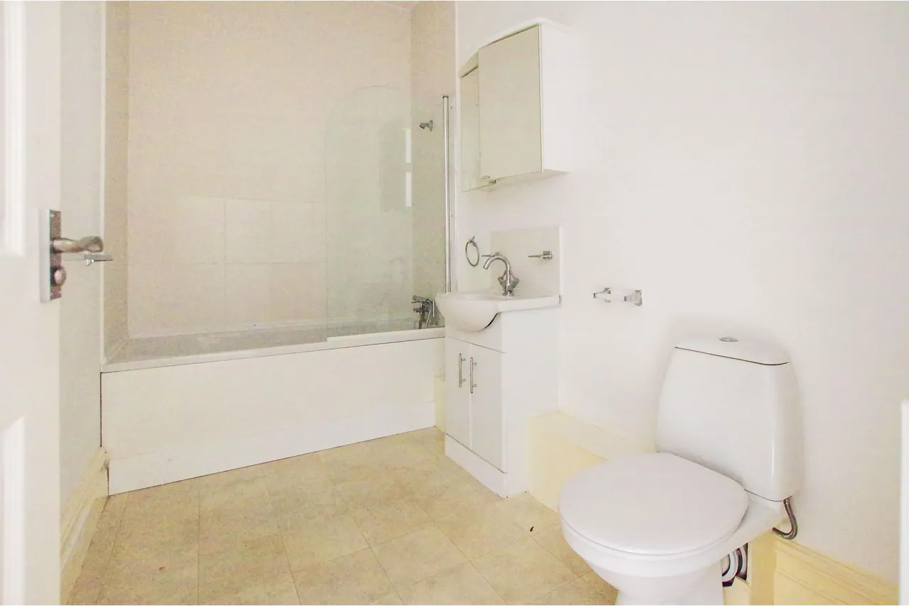 Talbot Street, Maesteg, CF34, photo 8