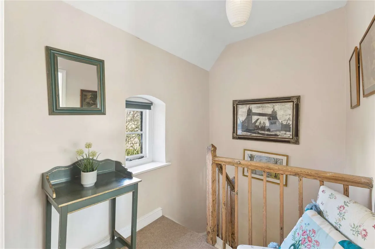 Brockhampton, Cheltenham, Gloucestershire, GL54 5XQ, photo 7