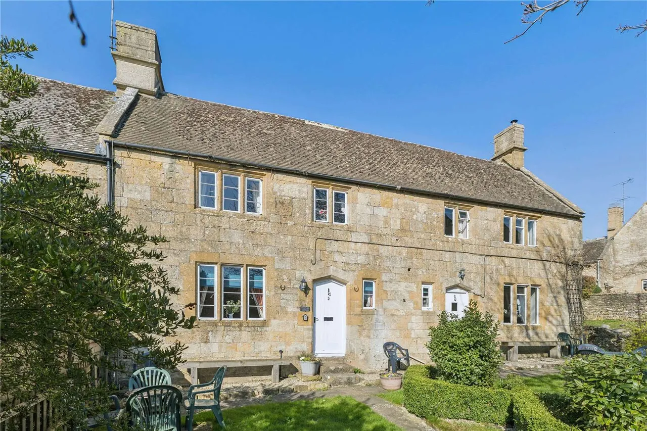 2 bed house for sale — Brockhampton, Cheltenham, Gloucestershire, GL54 5XQ
