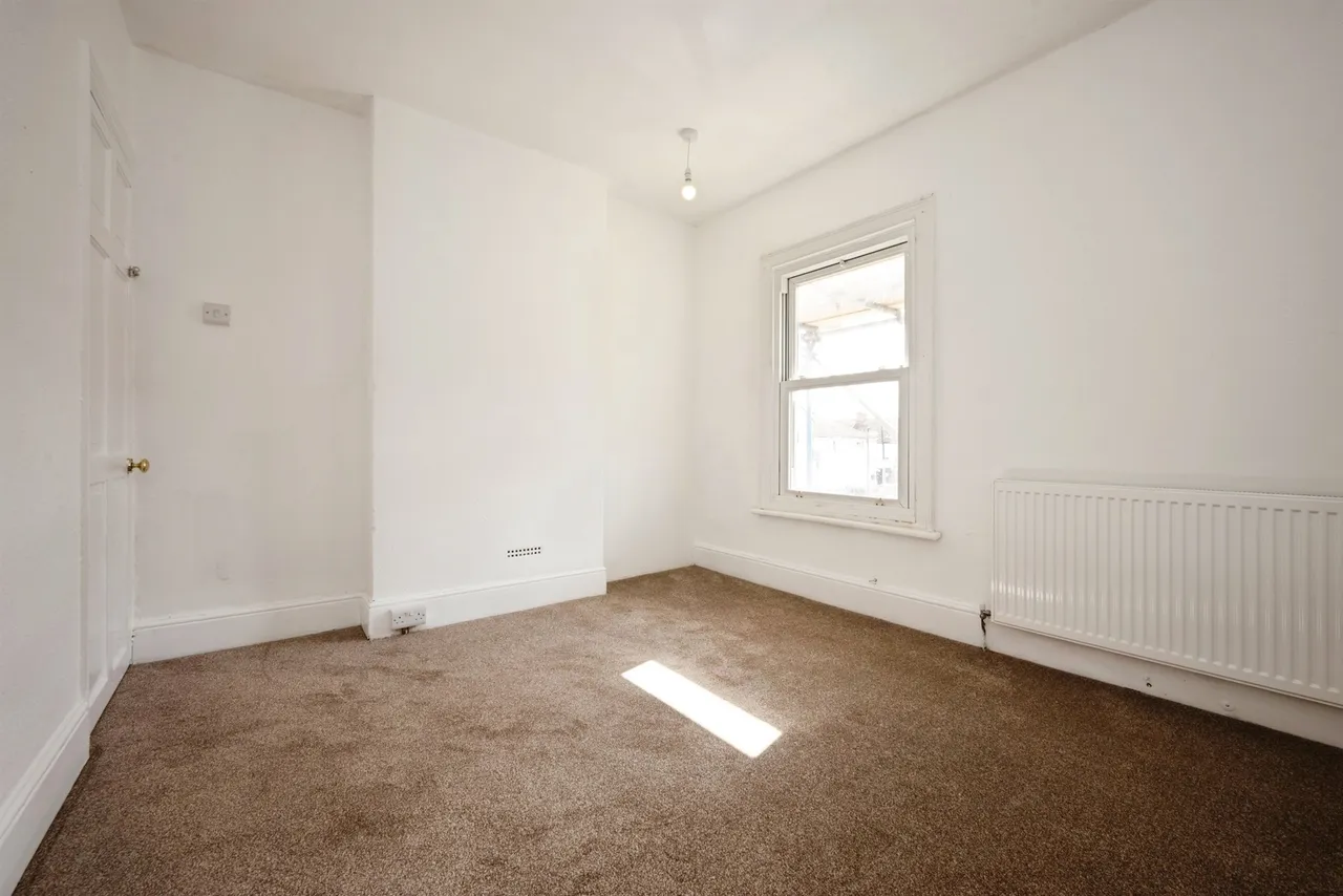 Howard Avenue, Bedford, MK40, photo 9