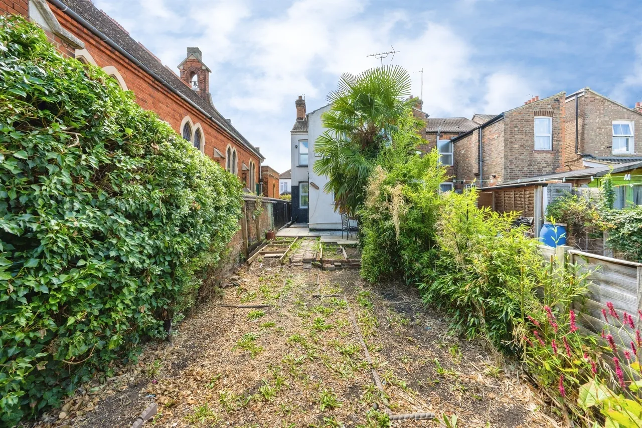 Howard Avenue, Bedford, MK40, photo 14
