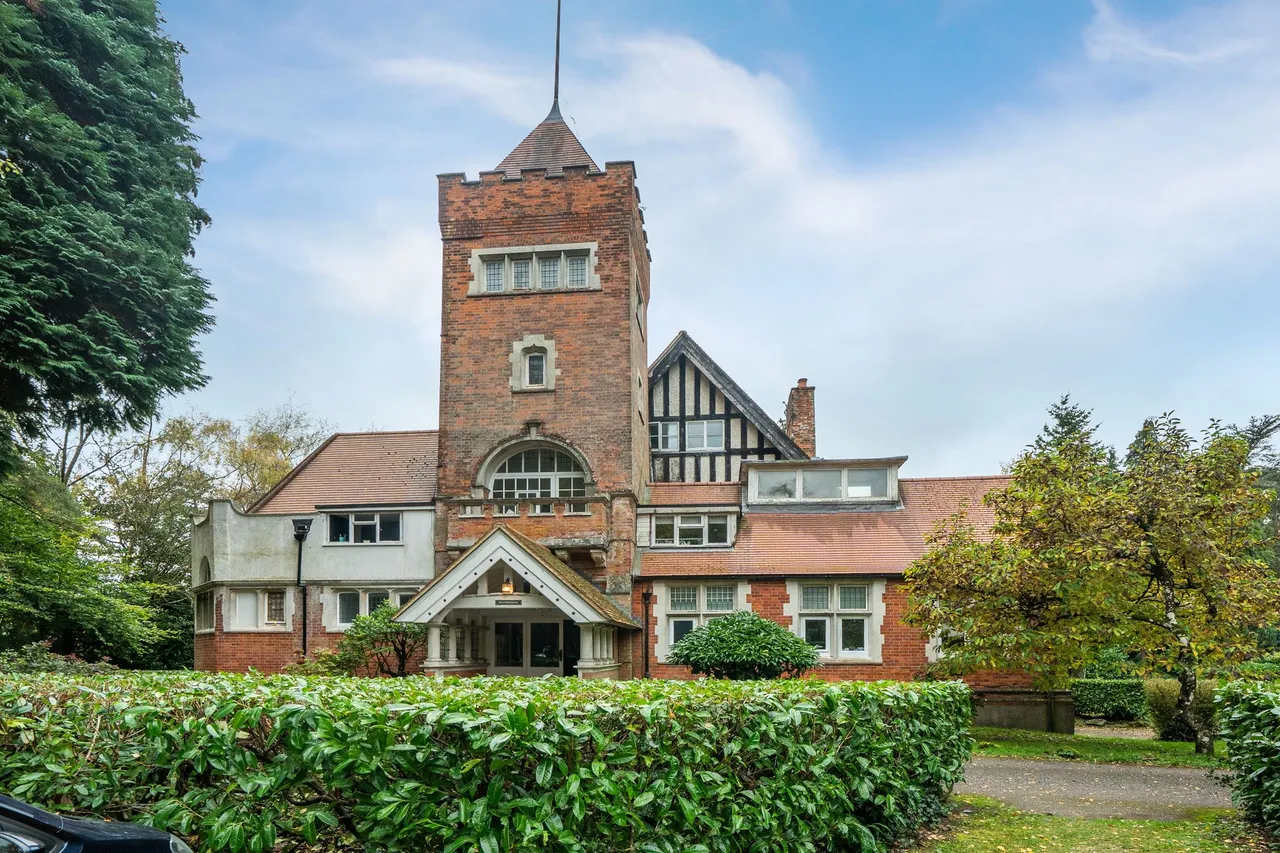 Tower Road, Heatherbank, GU26, photo 6