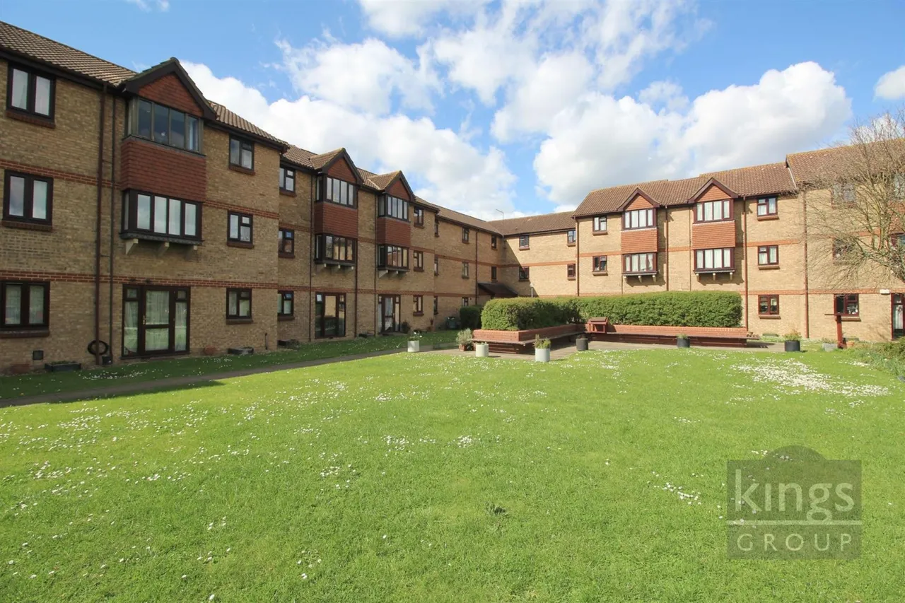 Bryanstone Road, Waltham Cross, photo 9
