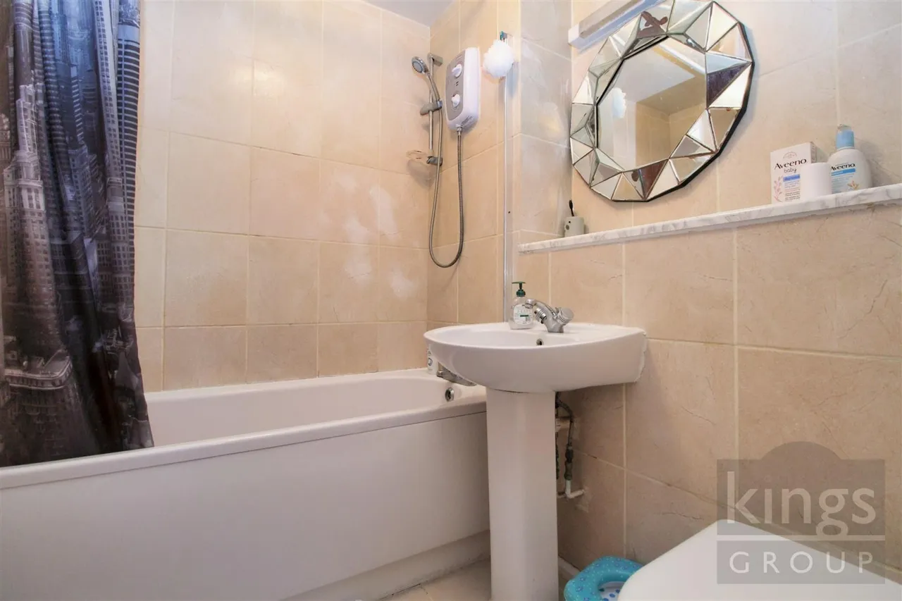 Bryanstone Road, Waltham Cross, photo 7