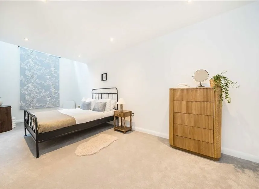 Welmar Mews, Clapham, SW4, photo 5