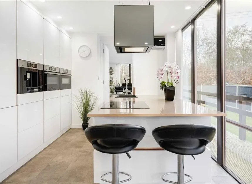 Wey Meadows, Weybridge, KT13, photo 4
