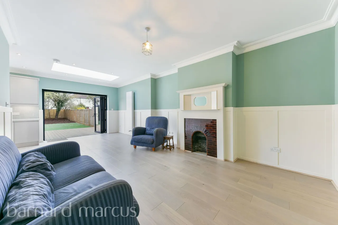 4 bed house to rent — Elm Walk, LONDON