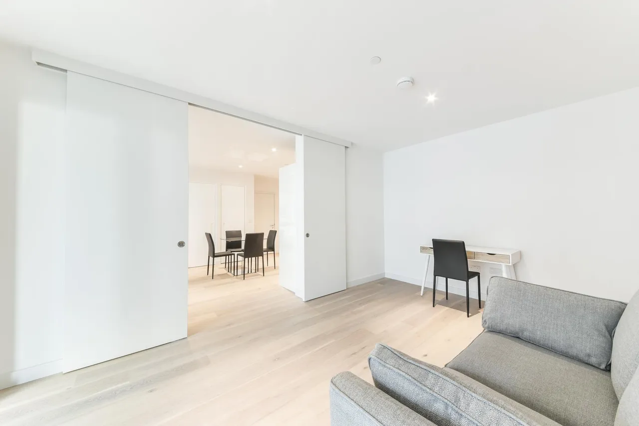 Mercier Court, Royal Wharf, E16, photo 7