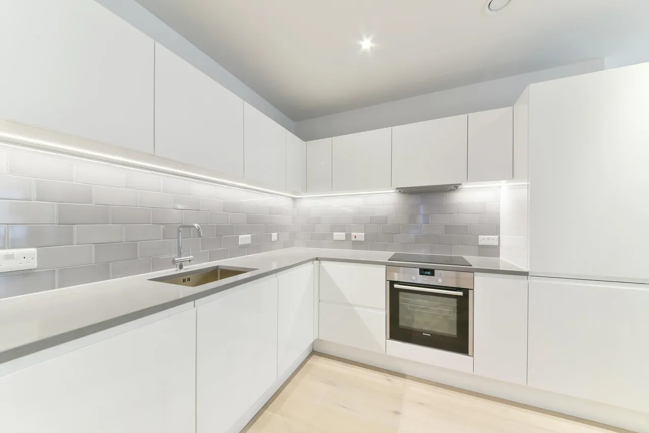 Mercier Court, Royal Wharf, E16, photo 10
