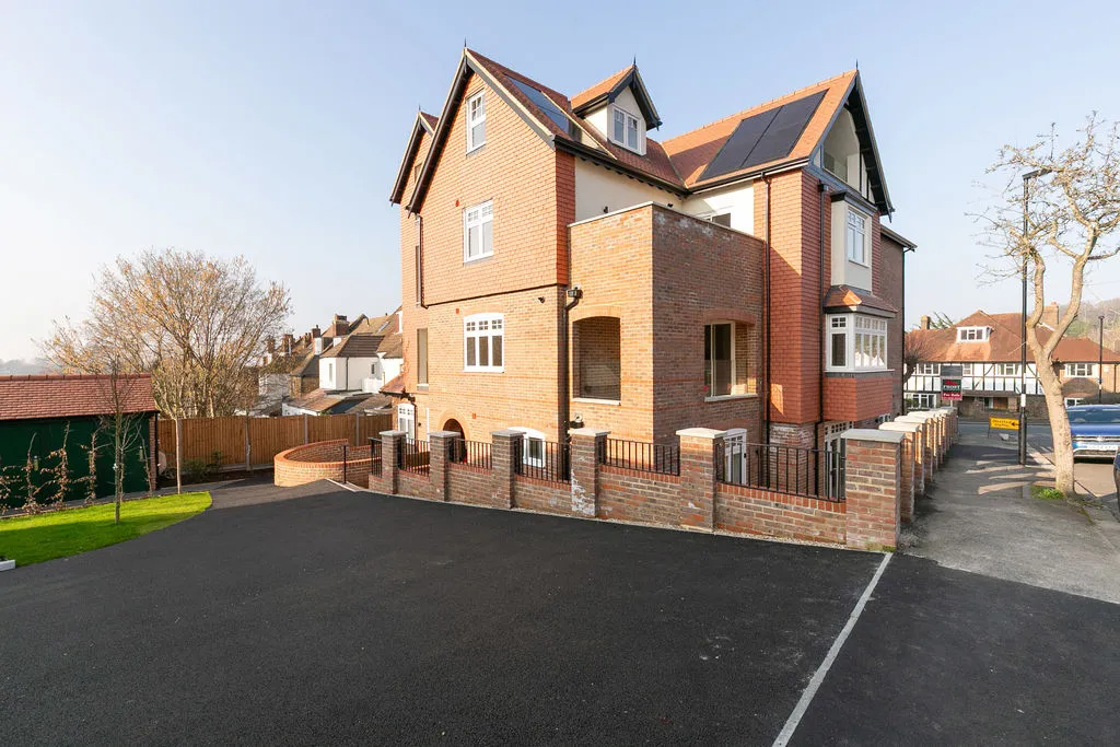 18 Brambledown Road, South Croydon CR2 0BL, photo 14