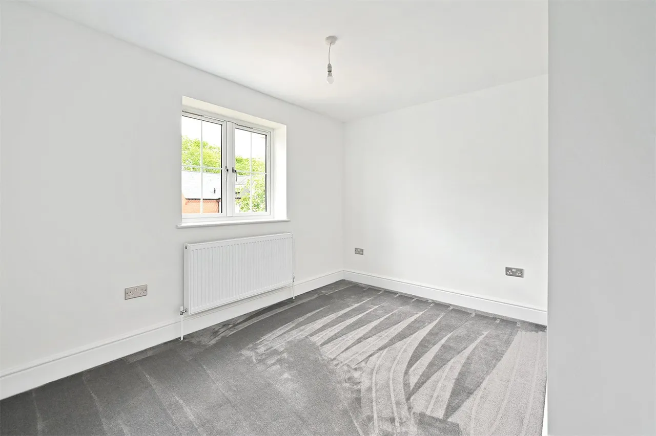 Spindle Close, Church Crookham, Fleet, Hampshire, GU52 0AP, photo 11