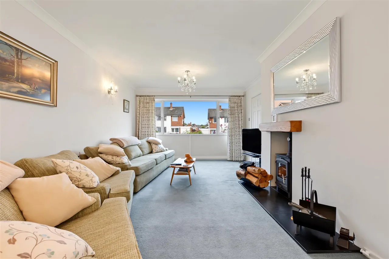 Woodbank Drive, Wollaton, NG8, photo 2