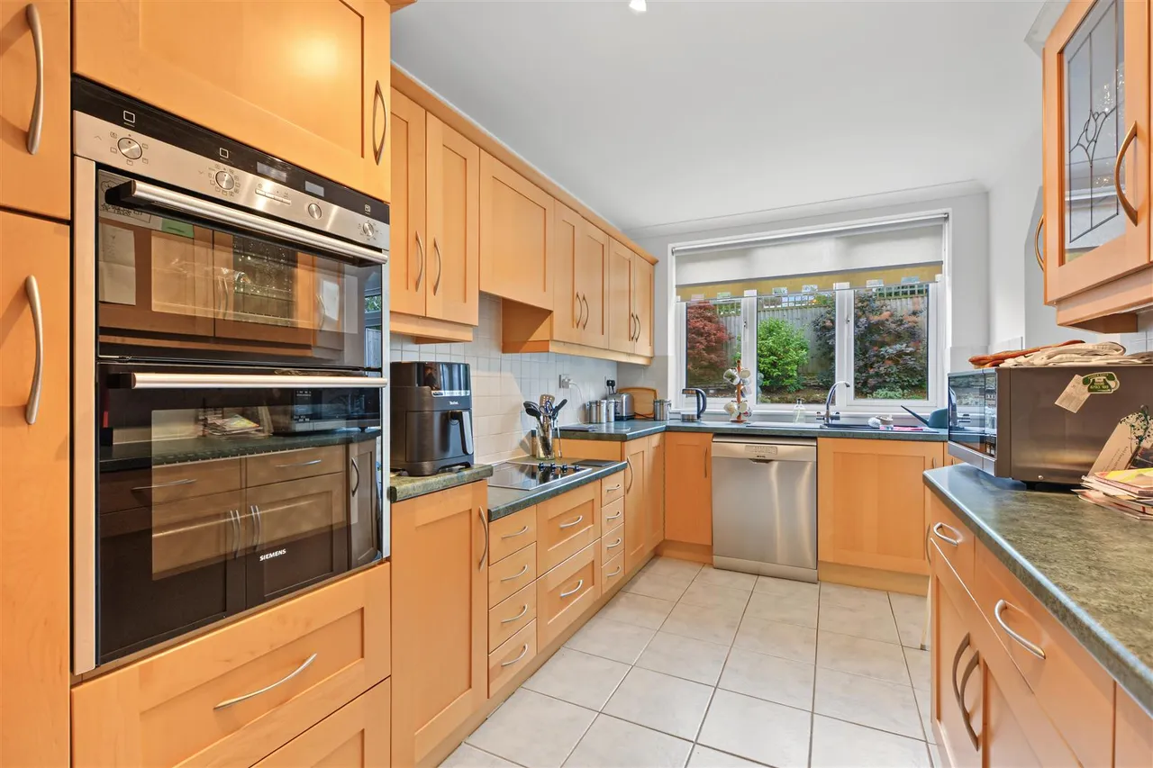 Woodbank Drive, Wollaton, NG8, photo 9