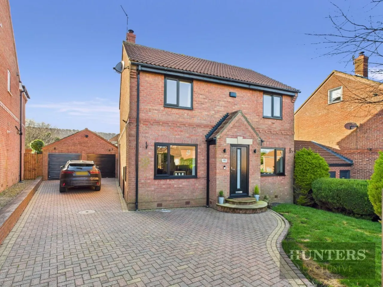 3 bed house for sale — Hovingham Drive, Scarborough