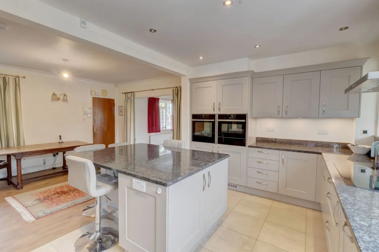 Cadmore End, High Wycombe, HP14, photo 17