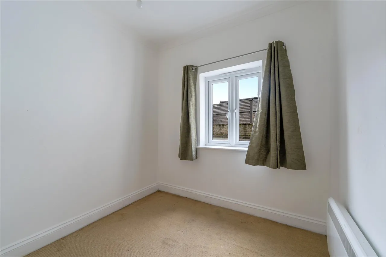 Church Street, Hampton, TW12 2EB, photo 5