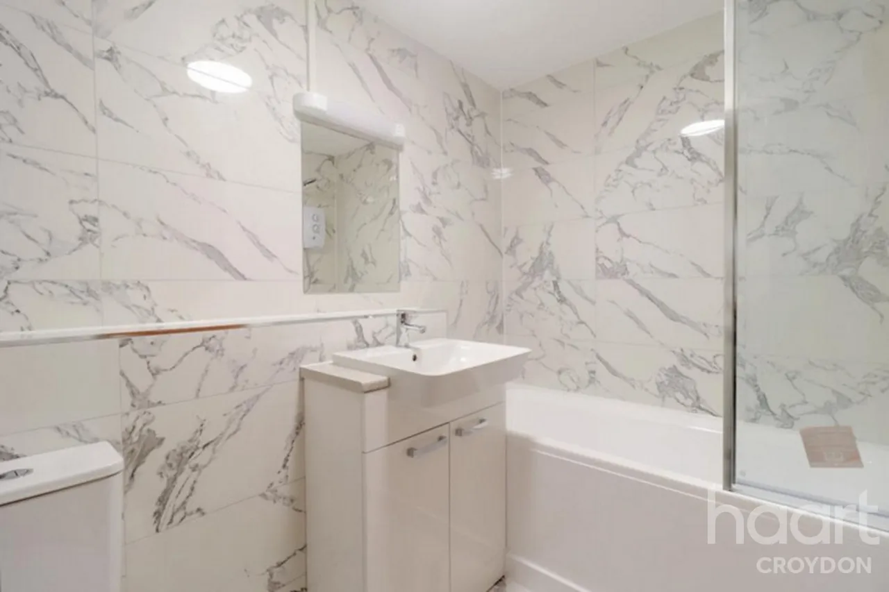 Birdhurst Rise, CR2, photo 5