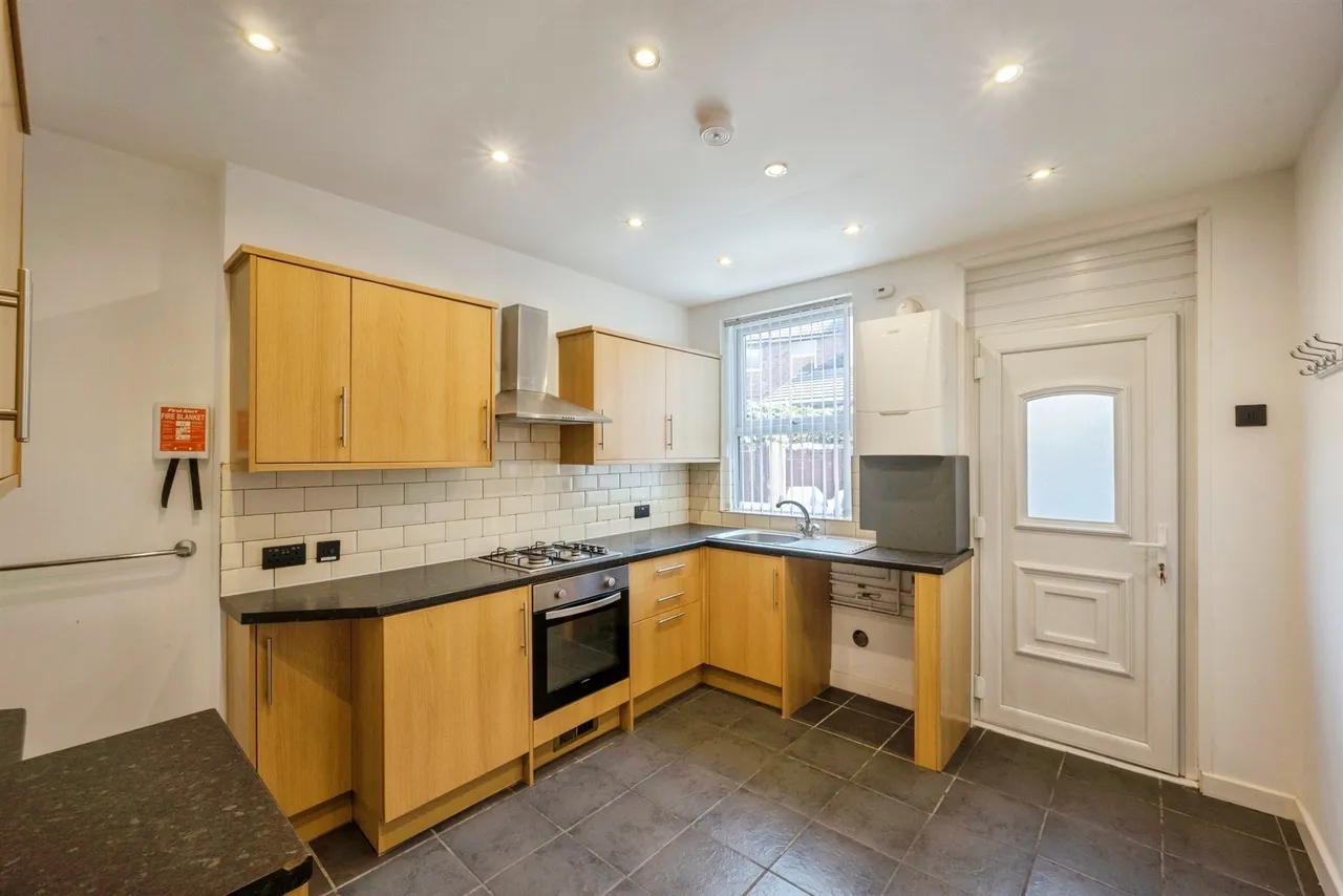 Victoria Road, Mexborough, photo 7