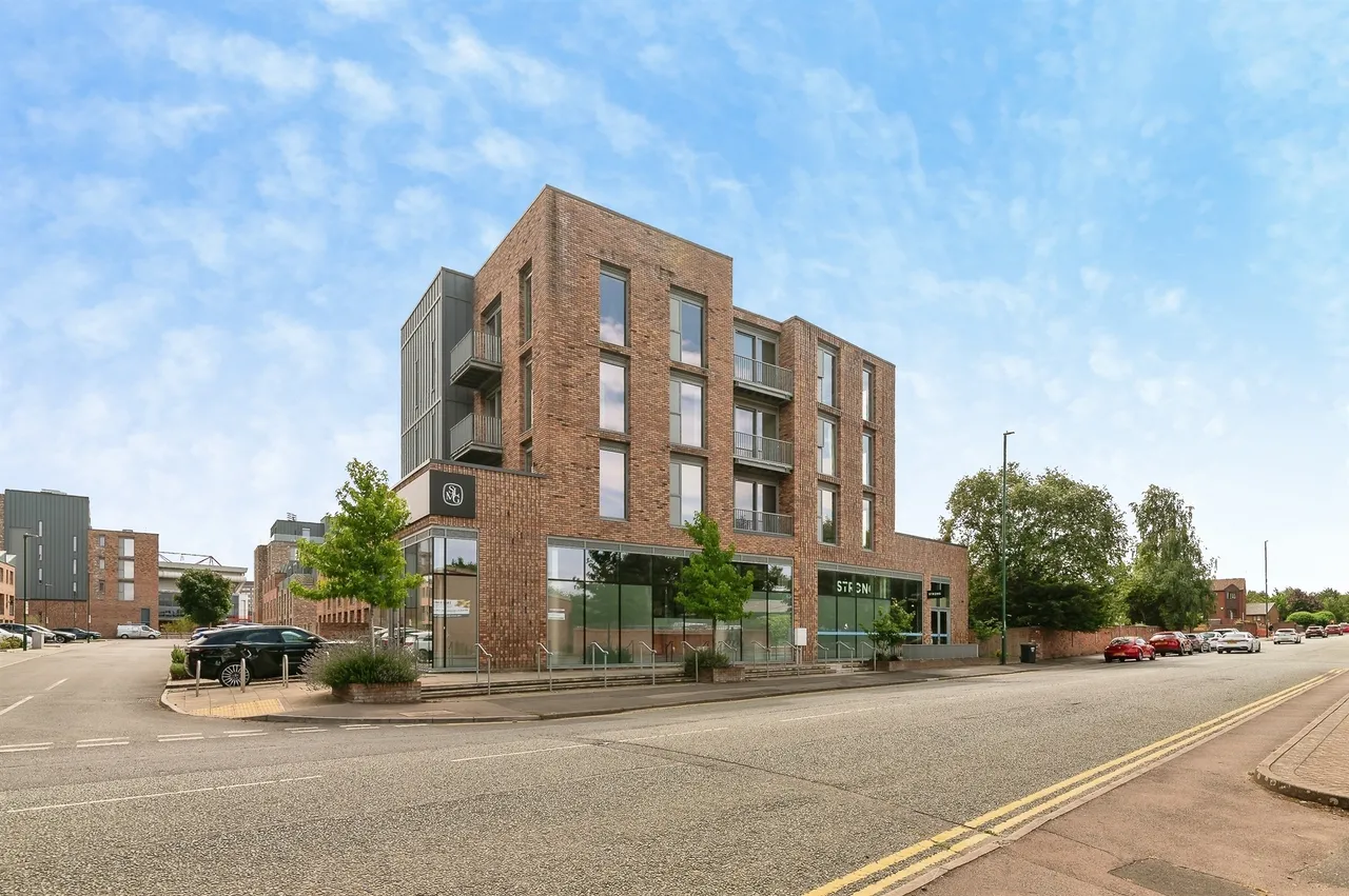 2 bed flat for sale — Quay Place, Nottingham