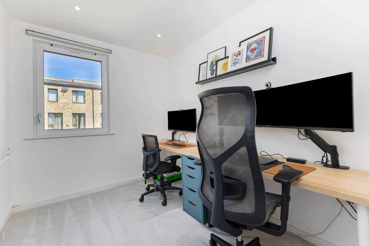 Fry Lane, Edgware, HA8, photo 9