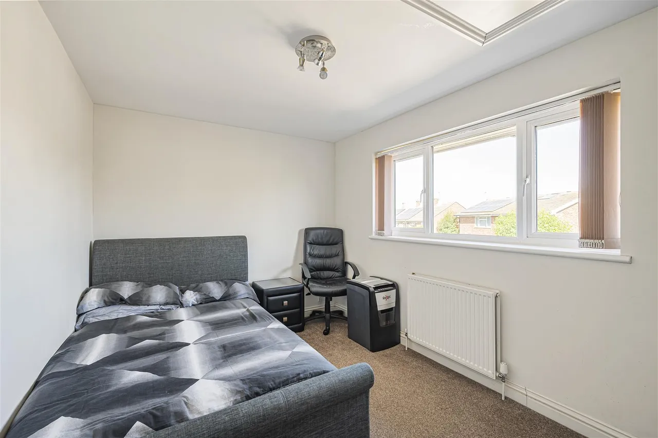 Bodiam Close, Seaford, photo 17