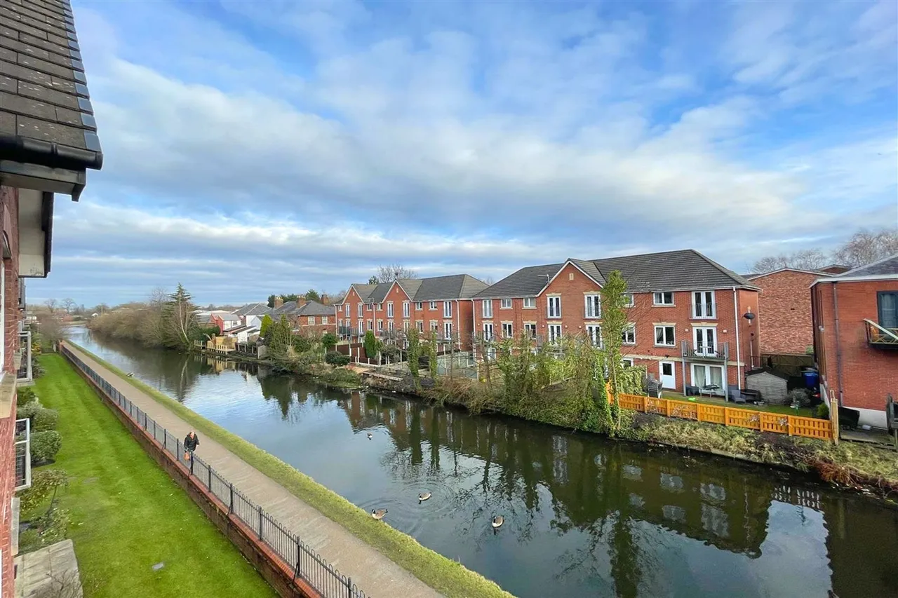 Waterside, Sale, photo 18