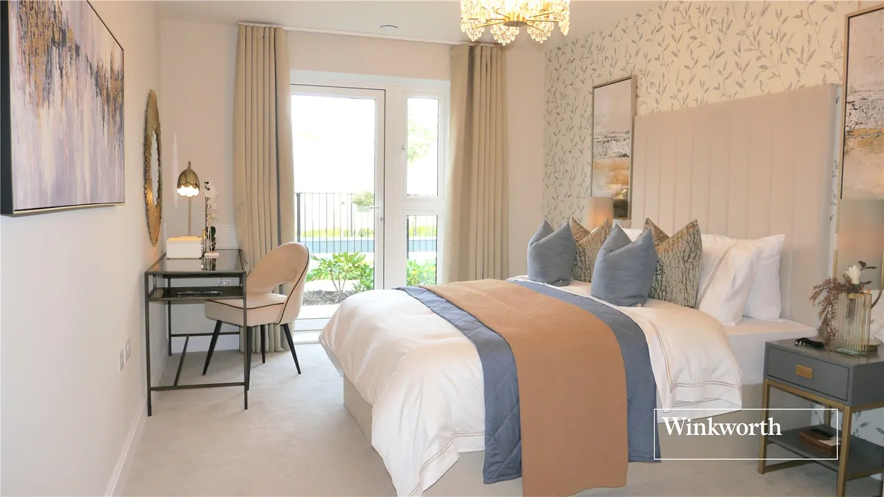 Westpole Avenue, Oakwood, EN4, photo 8