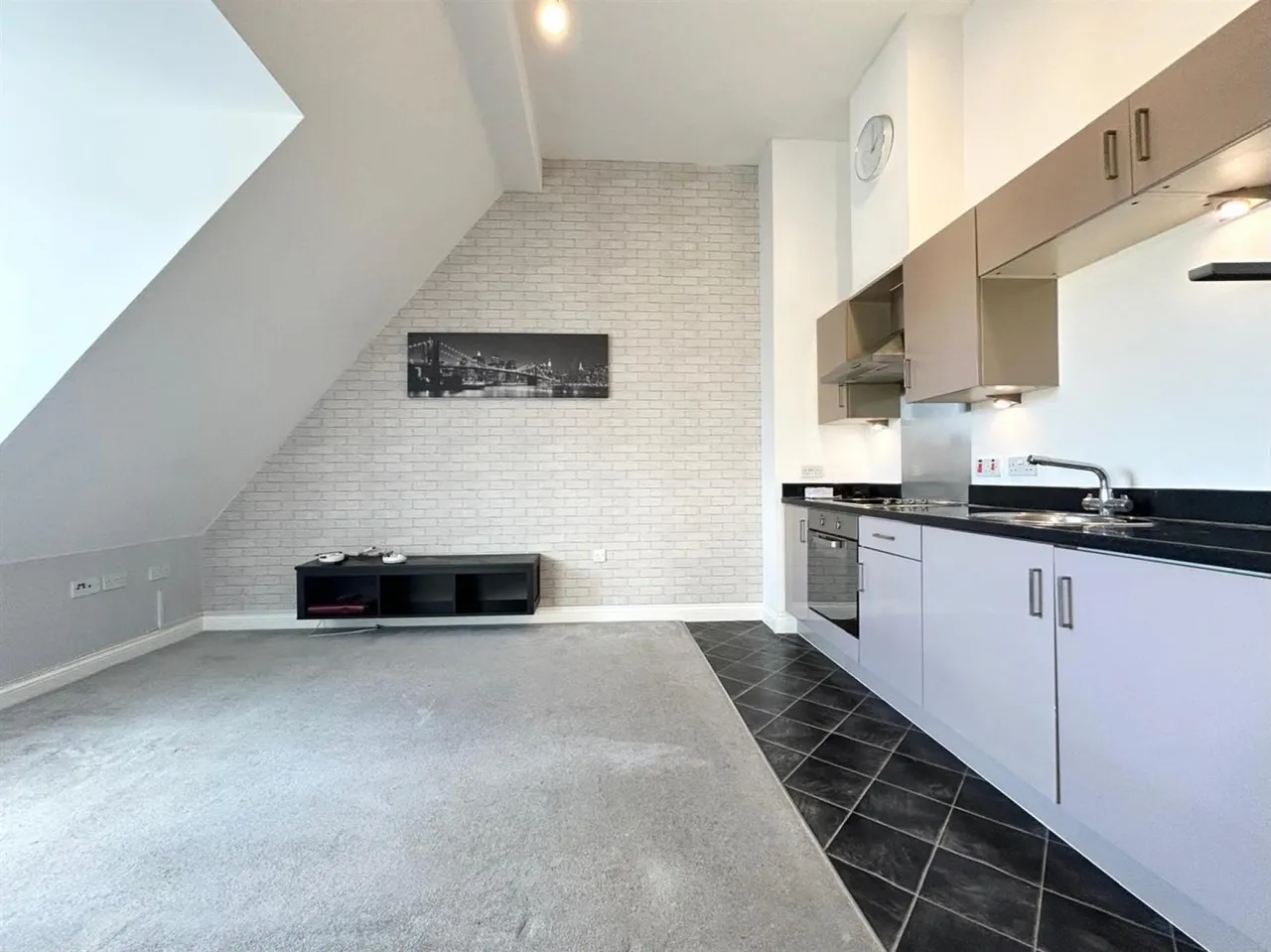 St Silas Court, Stockwood, BS14, photo 3